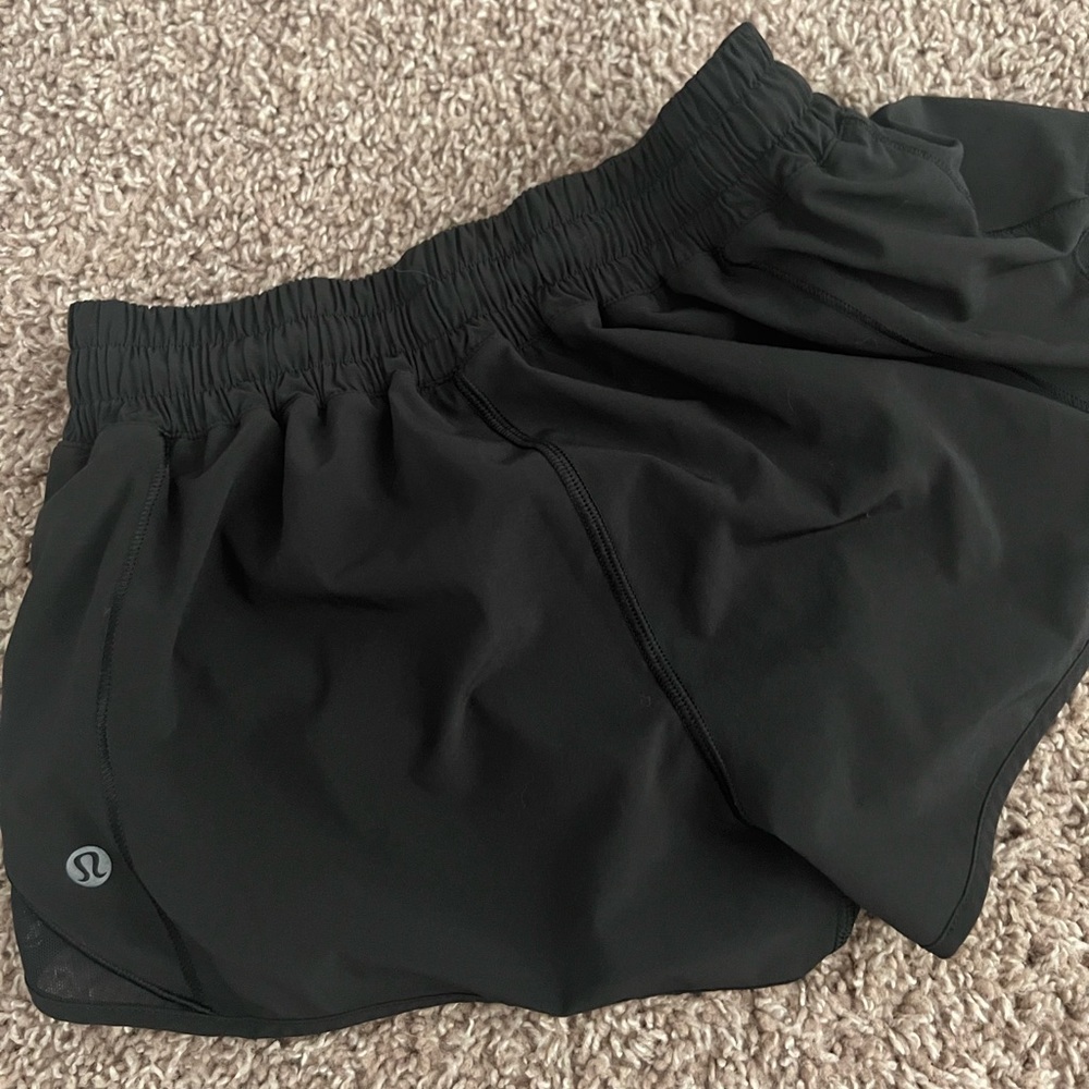 Lulu lemon hotty hot low rise short. Size 4.